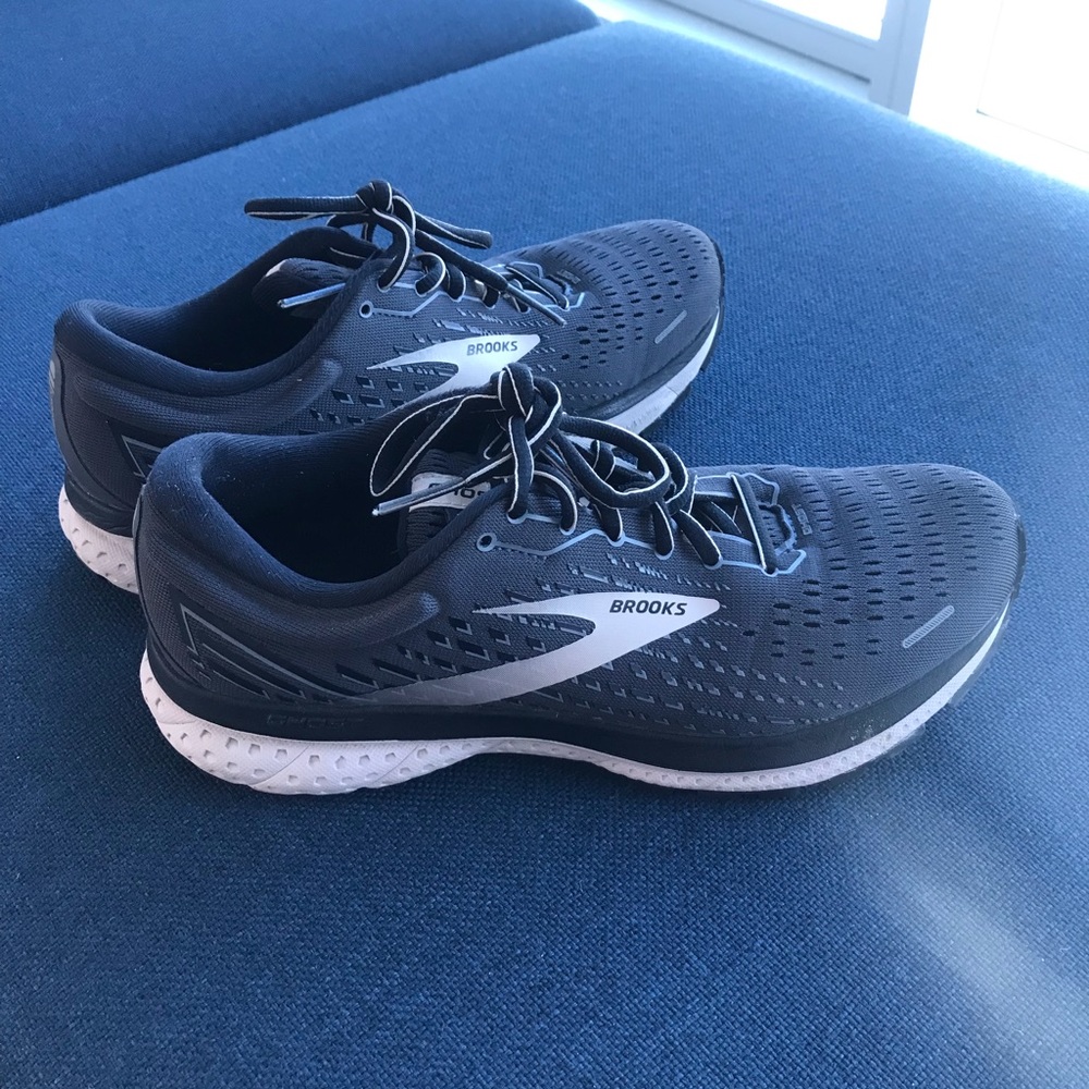 BROOKS GHOST 13 W 9